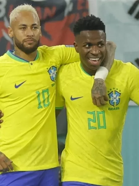 Neymar e Vini Jr. estão entre indicados a melhor jogador do mundo da Fifa.